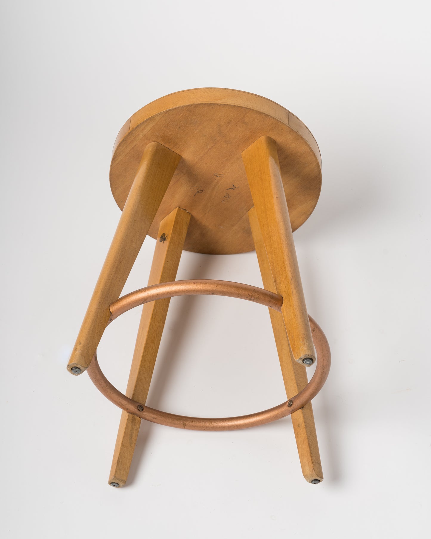 Four legged and copper plated steel ring stool by Stella manufacture France 1950's this item will ship from France
