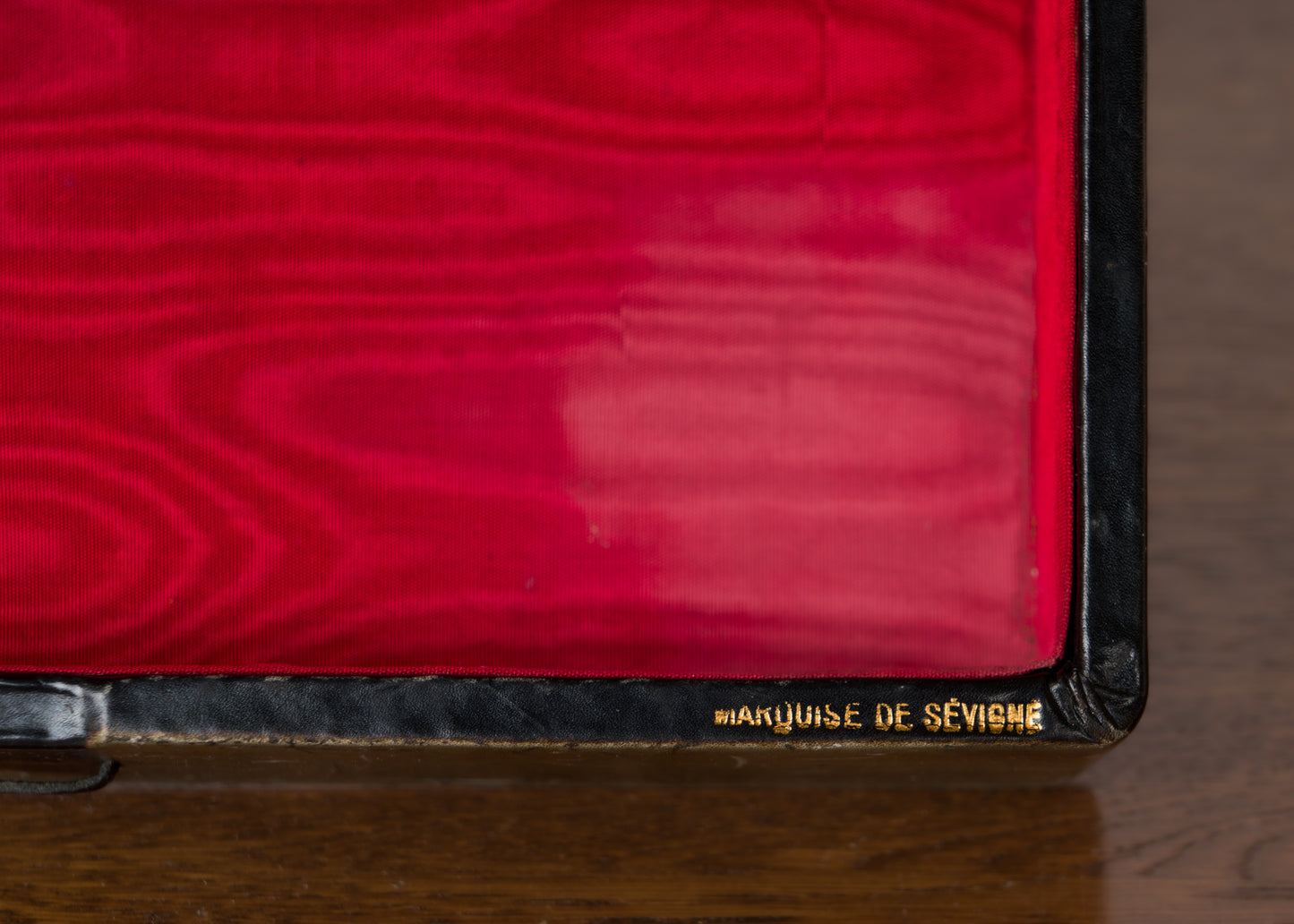 Decorative Box in Dark Gray Leather w. Ceramic Mascaron - France 1960's