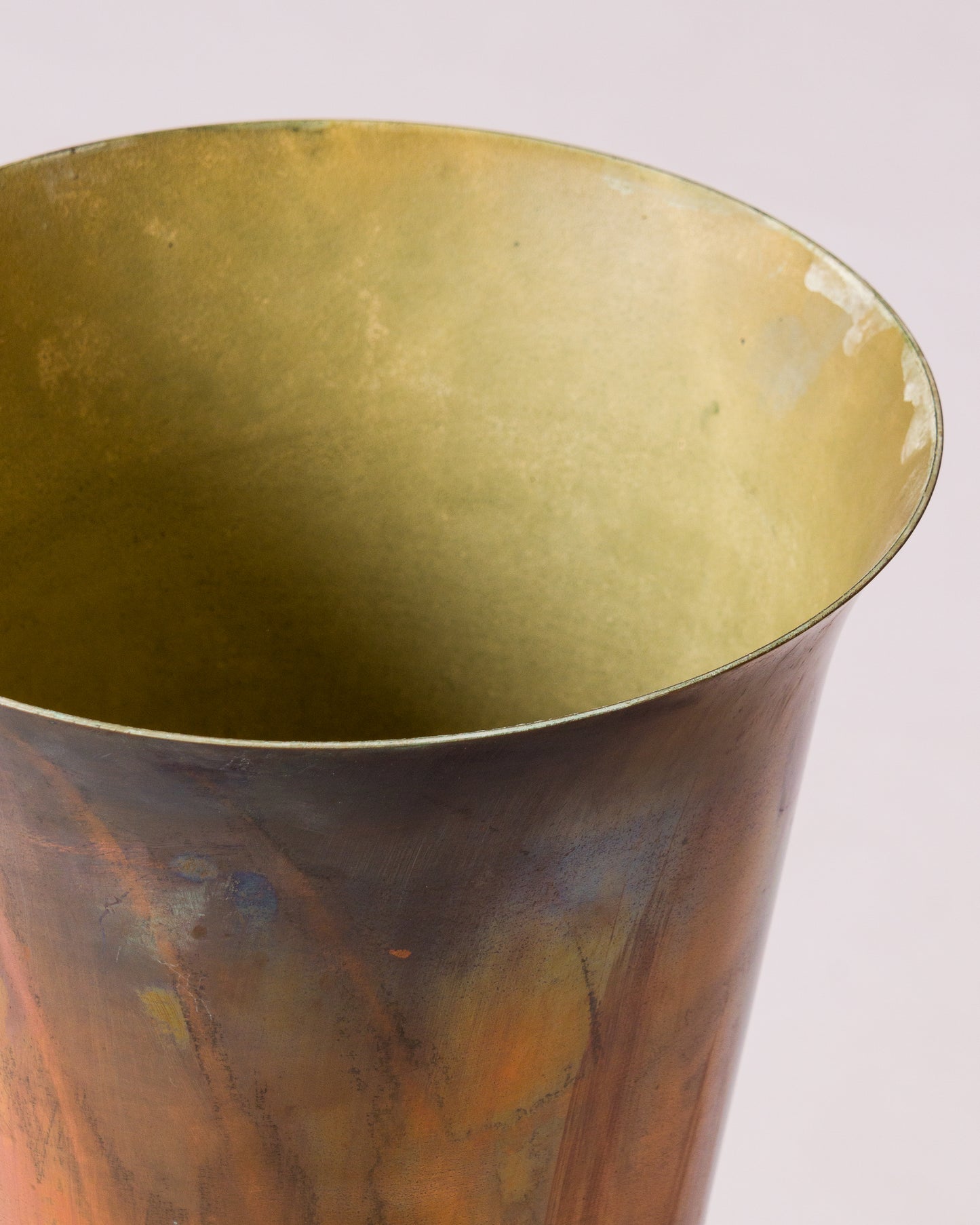 "Tulipe" Shaped Art Deco Patinated Copper Table Lamp - France 1930's