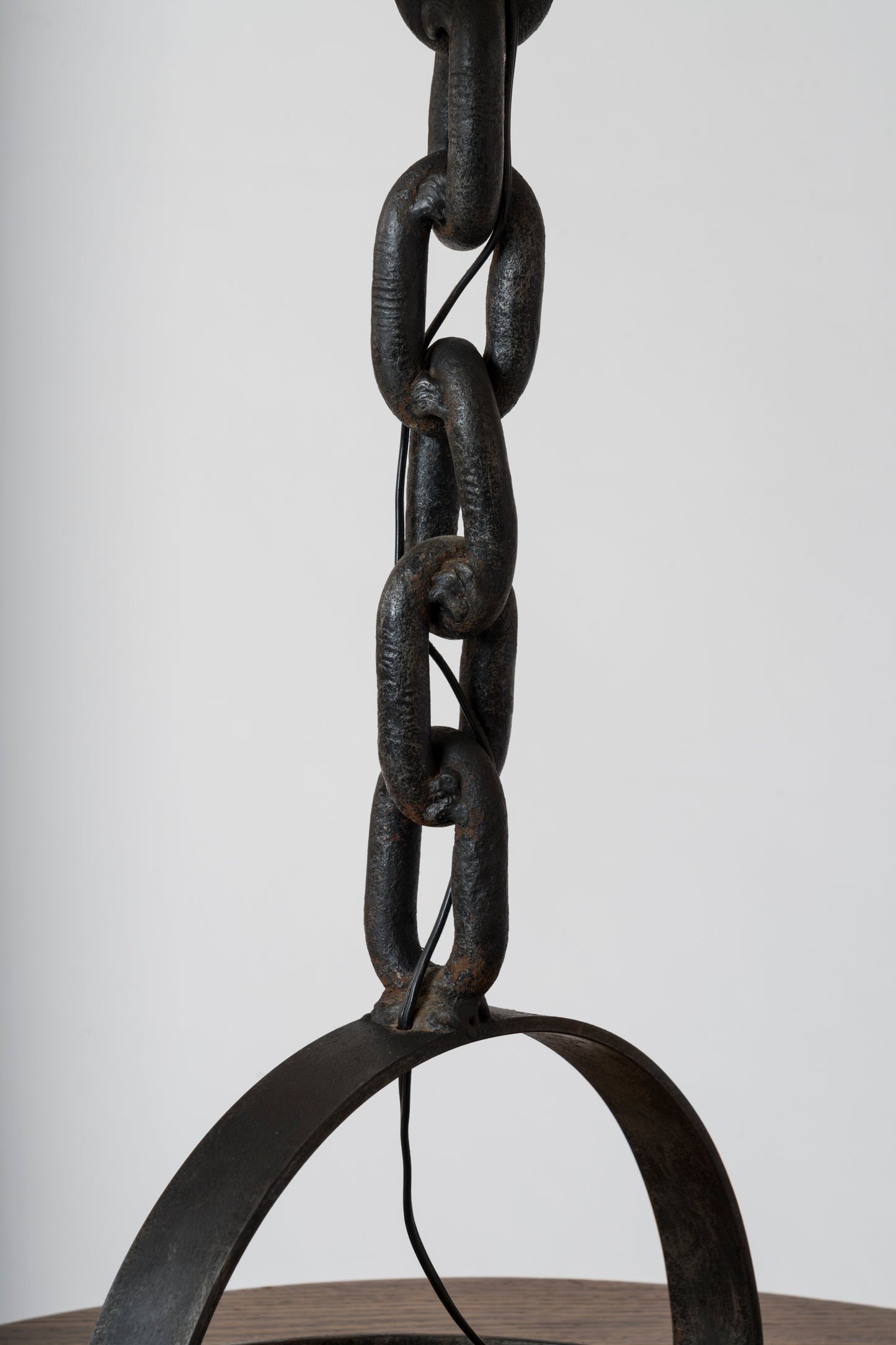 Brutalist Welded Chain Iron Table Lamp - France 1970's