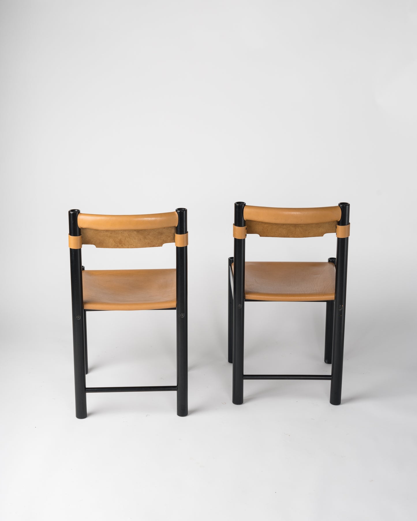 Early 1980s Thick Leather and Lacquered Wood Chairs by Ibisco Sedie