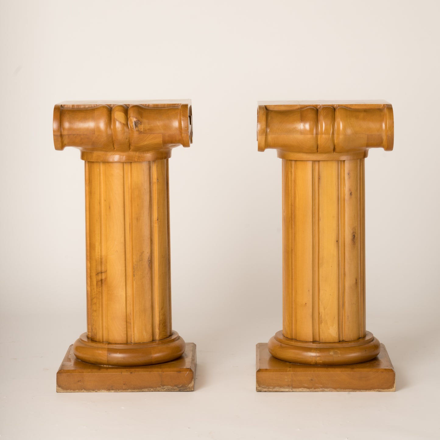 Memphis Inspired Solid Sycamore Ionic Pedestals or Gueridon, Italy 1970's