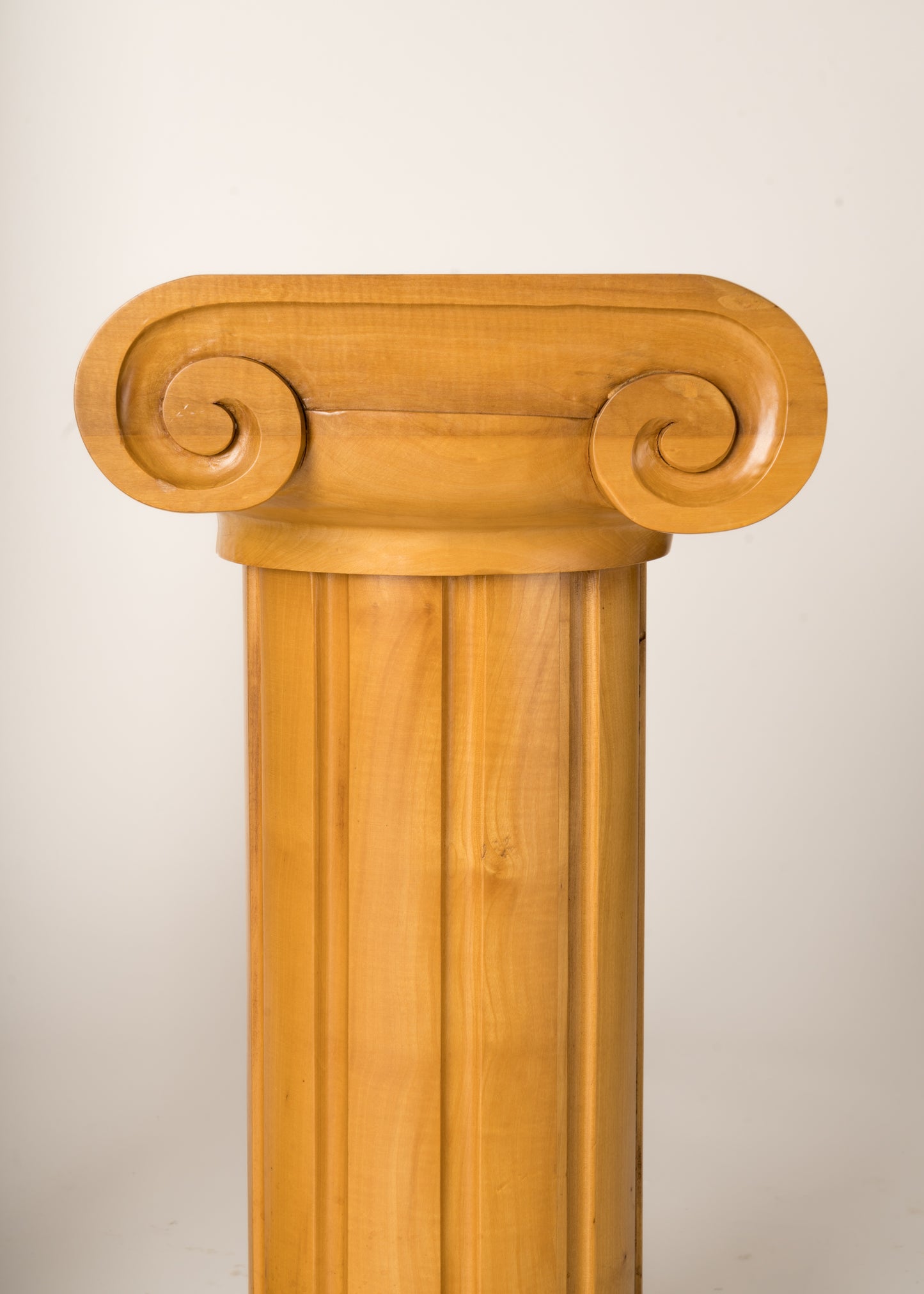 Memphis Inspired Solid Sycamore Ionic Pedestals or Gueridon, Italy 1970's