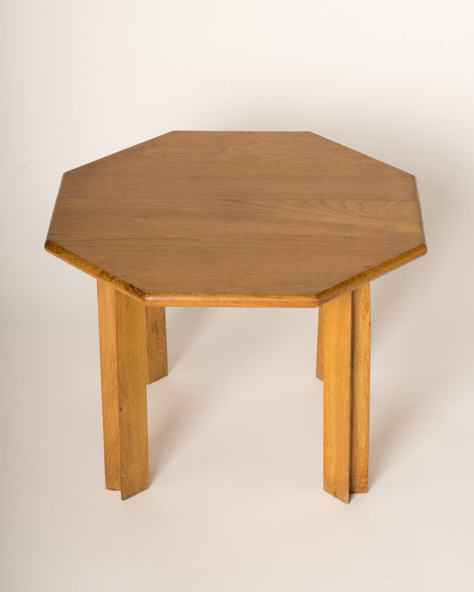 Solid Oak Minimalist Side Table with Scultpted Legs, France, 1970's