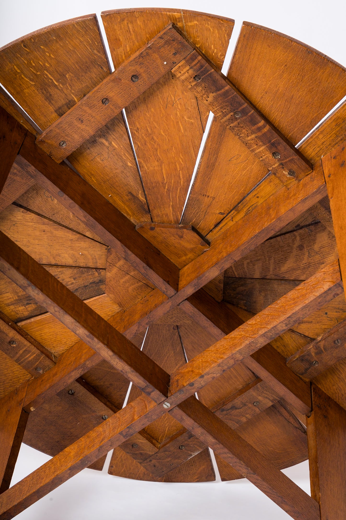 Daisy Shaped Oak Slats Round Coffee Table - France 1950's