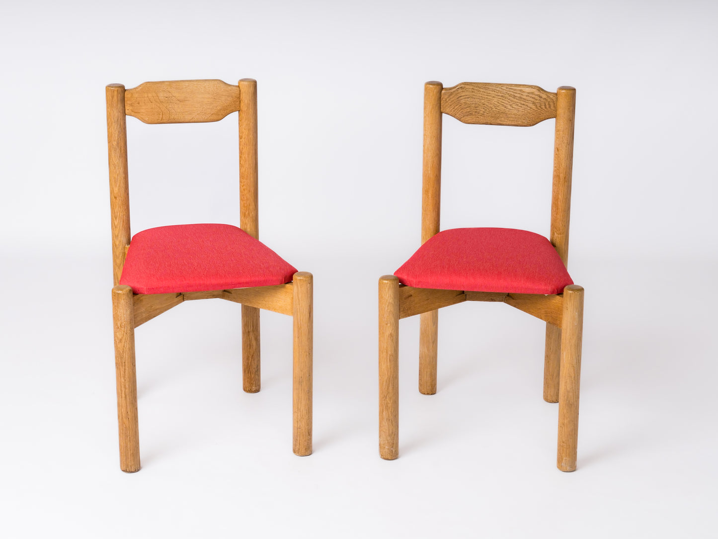 Guillerme & Chambron Oak Chairs w. Red Fabric Upholstery - France 1970's