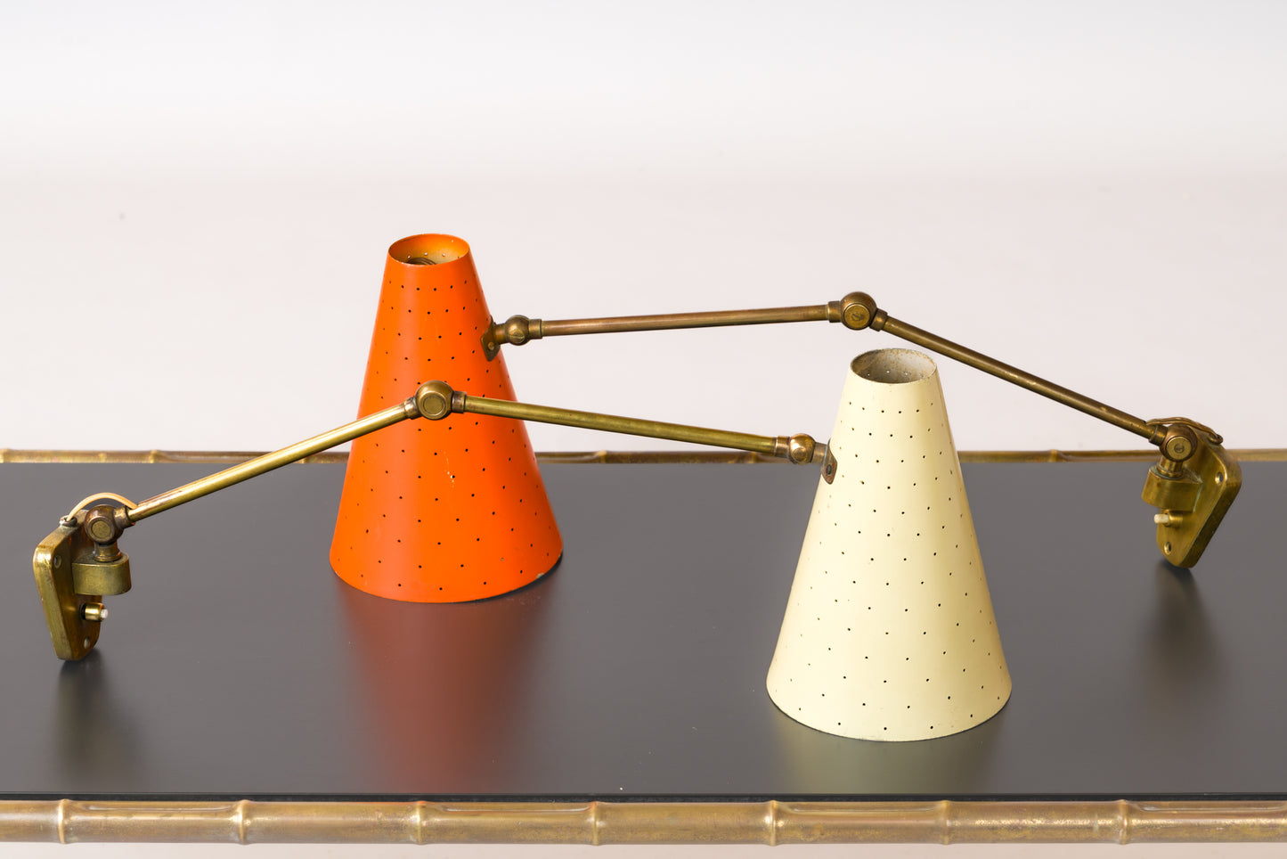 Brass and Lacquered Tole Adjustable Wall Sconces by Giuseppe Ostuni - Italy 1953