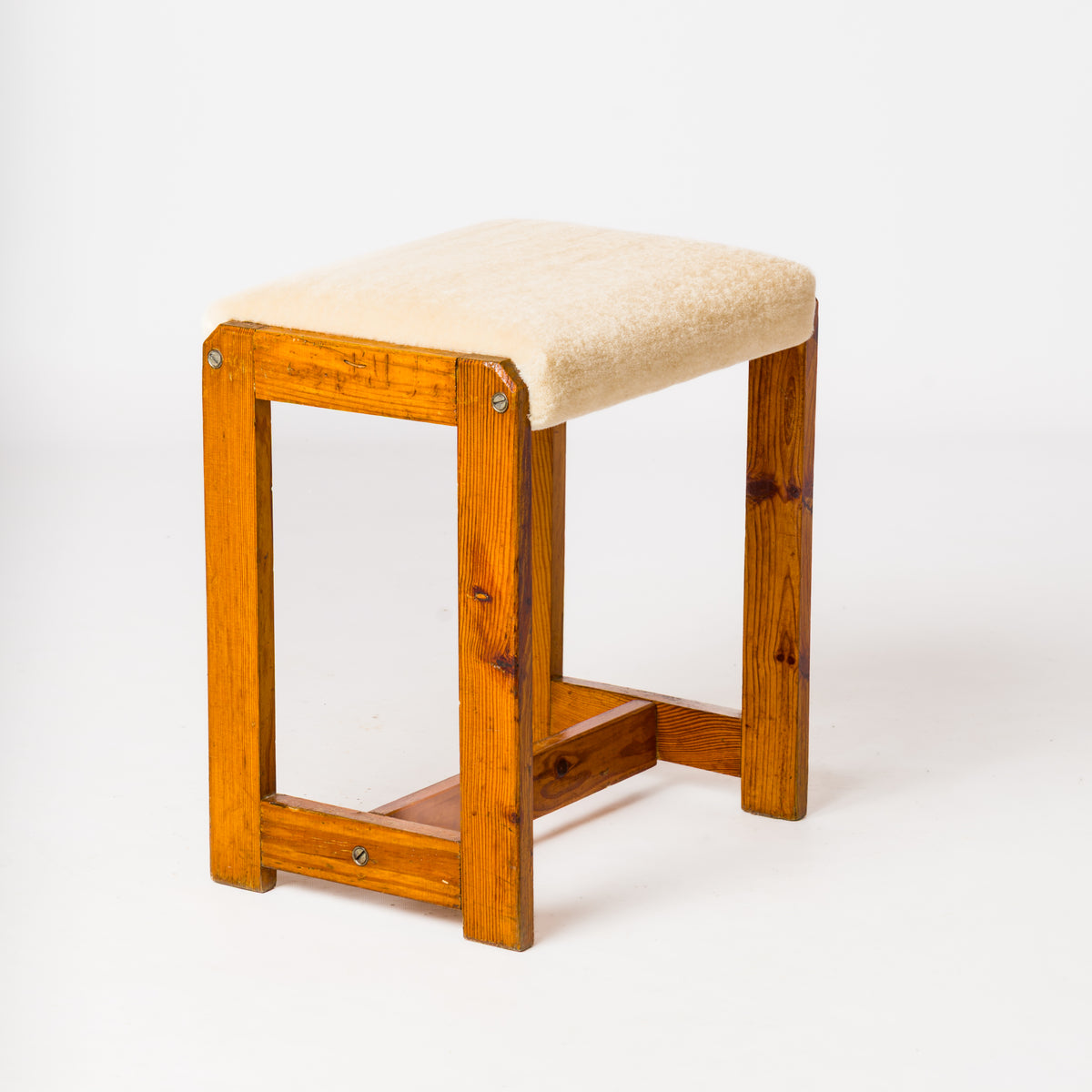 "Mobilier de Montagne" Pinewood and Cream Mohair Bench - France 1970's