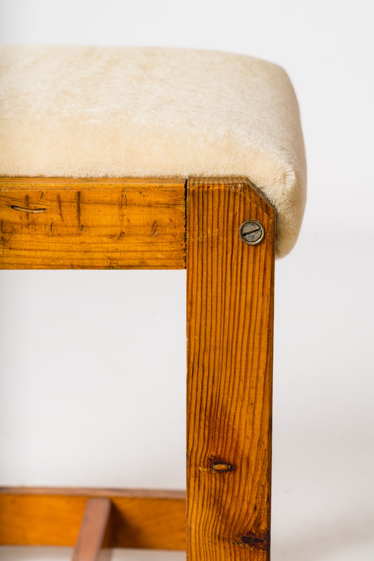 "Mobilier de Montagne" Pinewood and Cream Mohair Bench - France 1970's