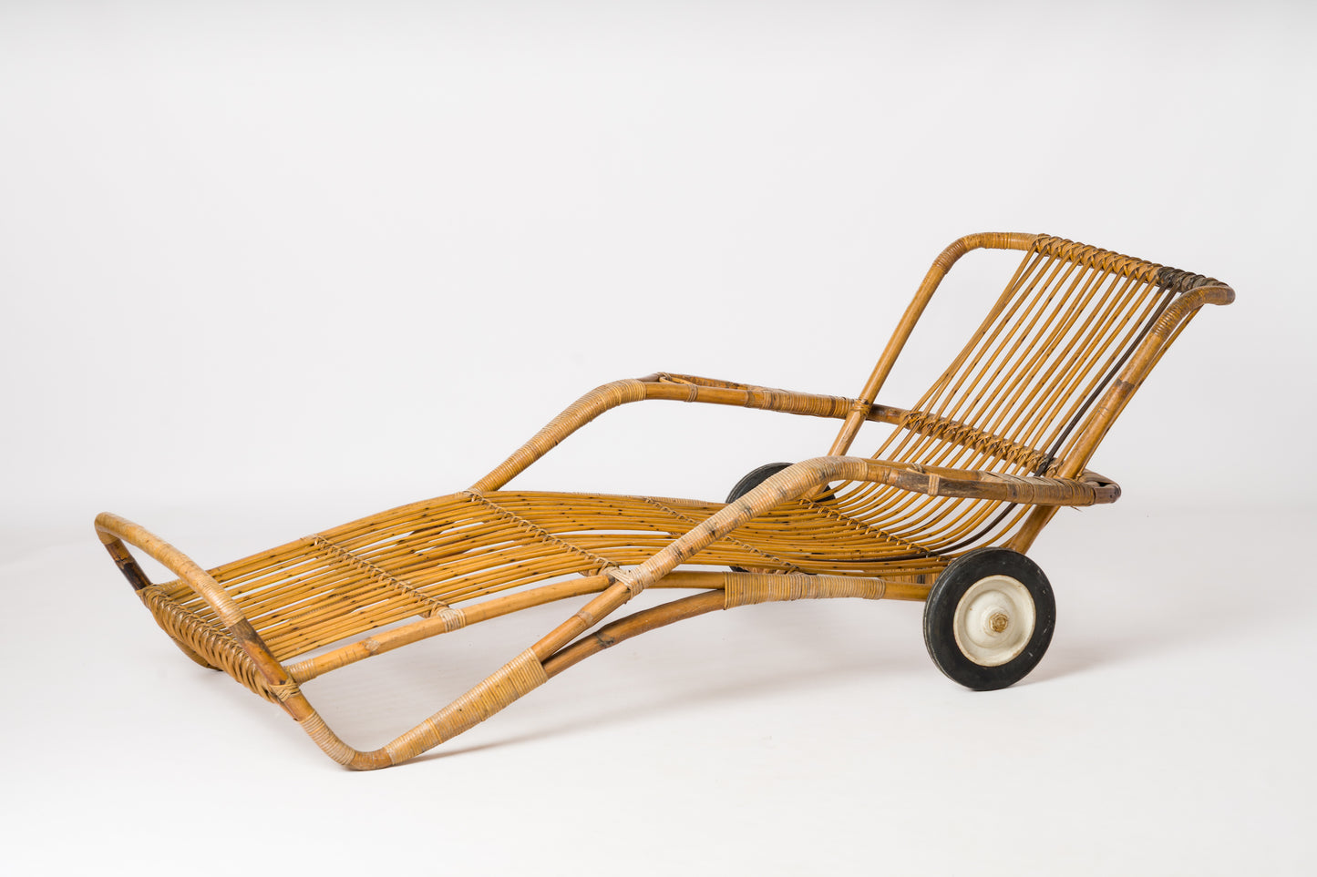Rattan "Chaise-Longue" Pool Lounger With Original Rubber Casters - France 1950's