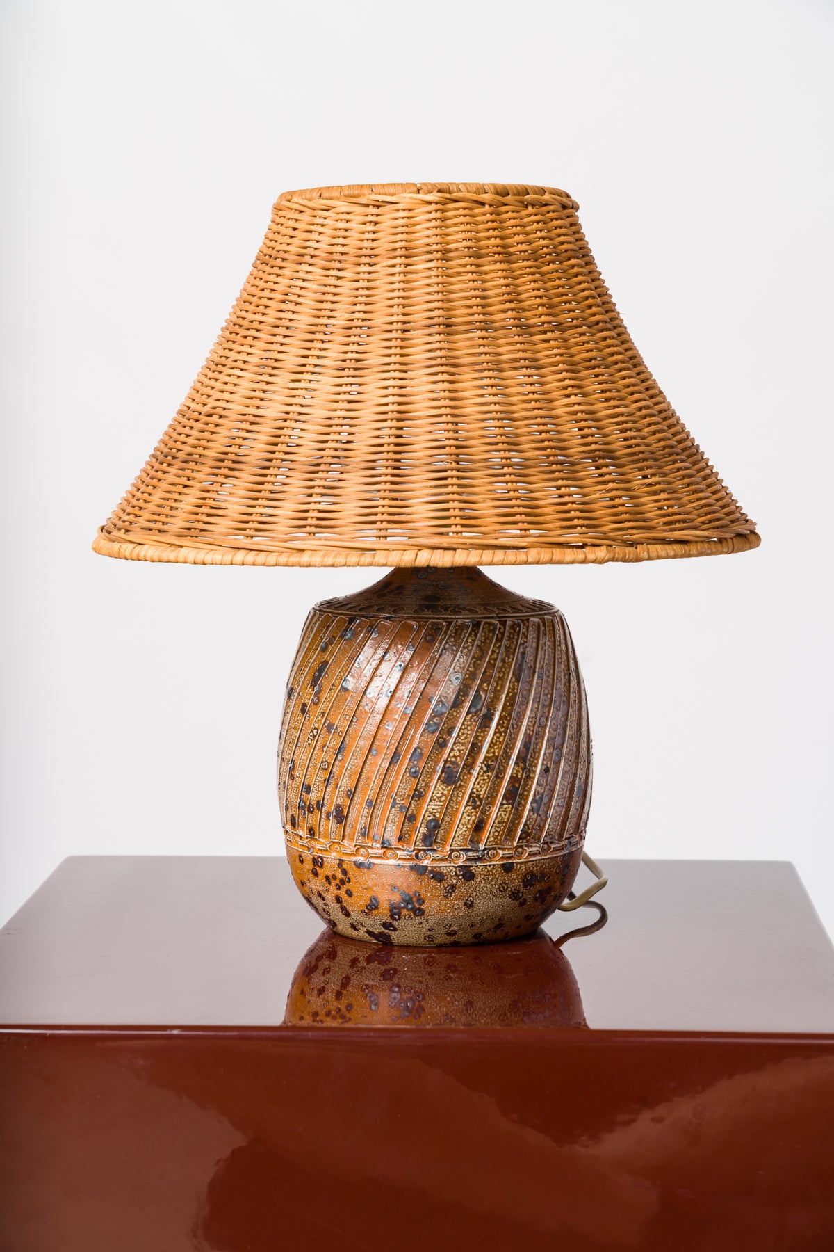 La Borne style Terracotta Lamp w. Vertical Ray-like Patterns - France 1970s