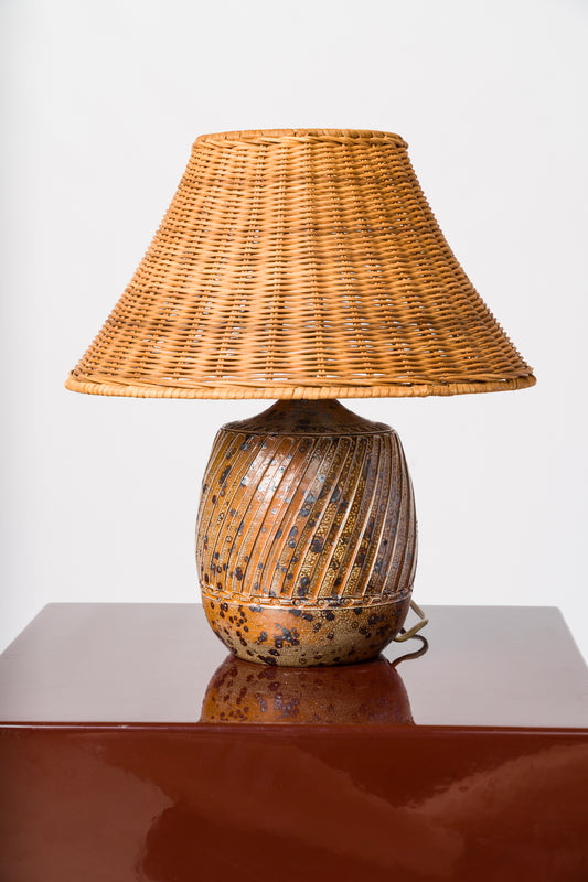 La Borne style Terracotta Lamp w. Vertical Ray-like Patterns - France 1970s