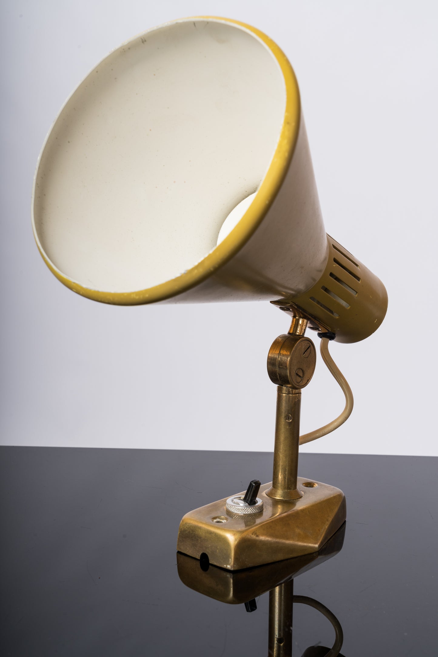Signed Petite Marigold & Brass Midcentury Sconce by Stilnovo - Italy 1960's
