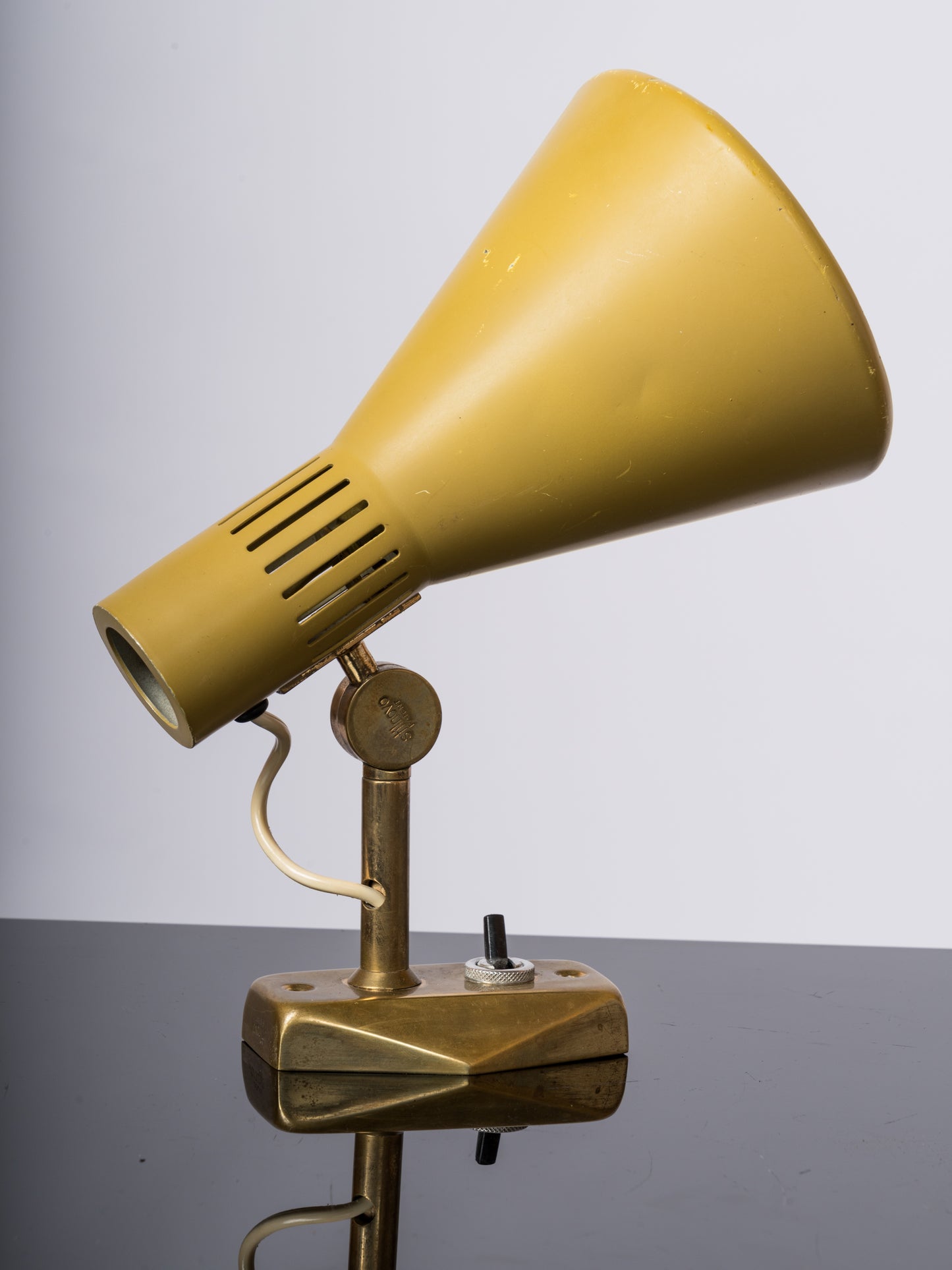 Signed Petite Marigold & Brass Midcentury Sconce by Stilnovo - Italy 1960's