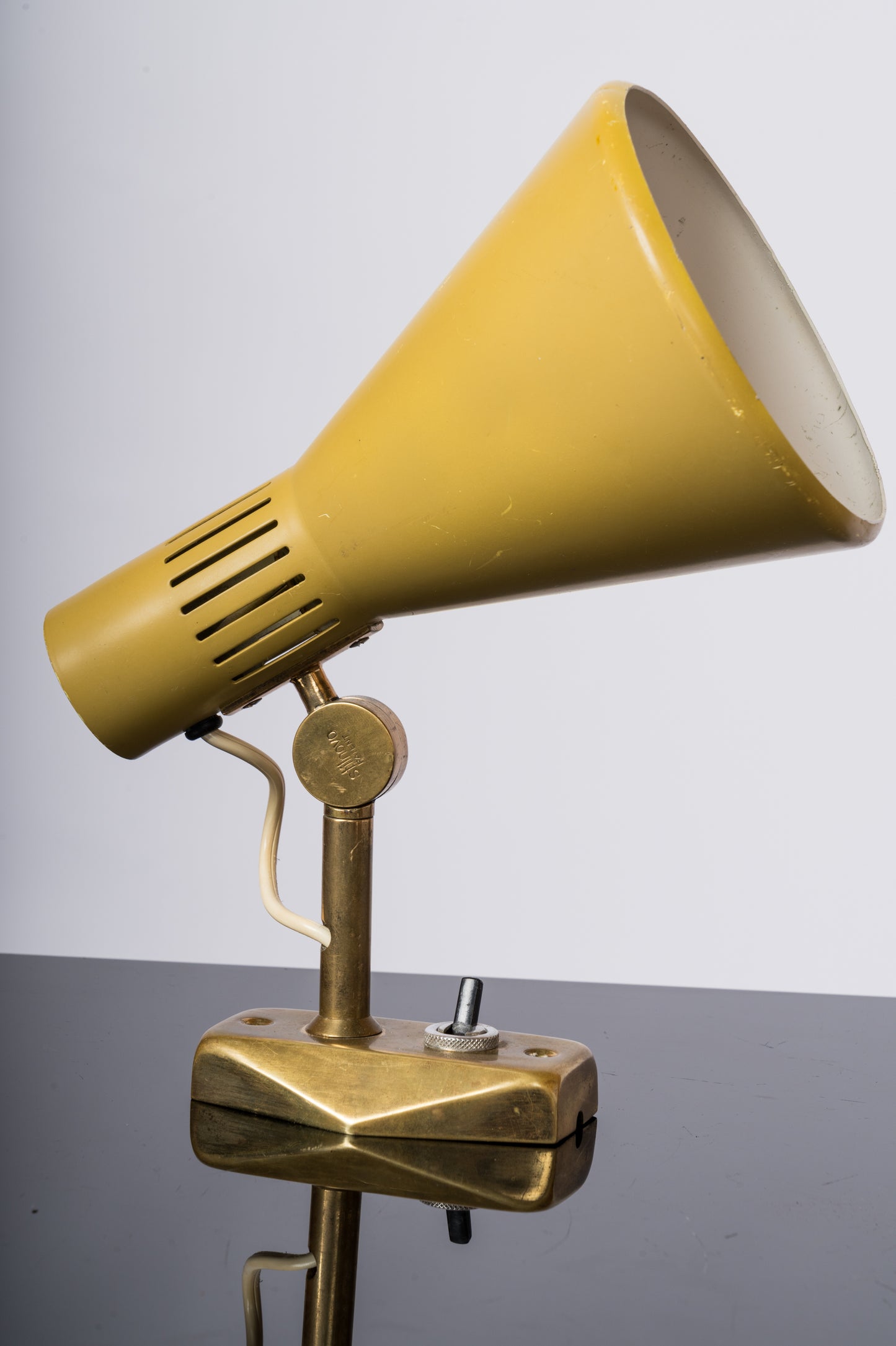 Signed Petite Marigold & Brass Midcentury Sconce by Stilnovo - Italy 1960's
